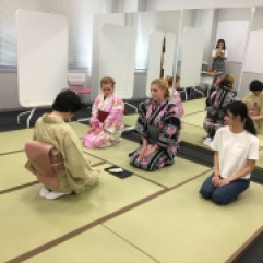 Tea ceremony in kimono 2018!